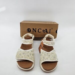 NIB Women's ONCAI Walking/Hiking Sandals Glitter White/Khaki Size 8.5